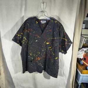 Unisex XL Dk Grey Scrub Top With Unique Street Wear Art By Timothy Designs